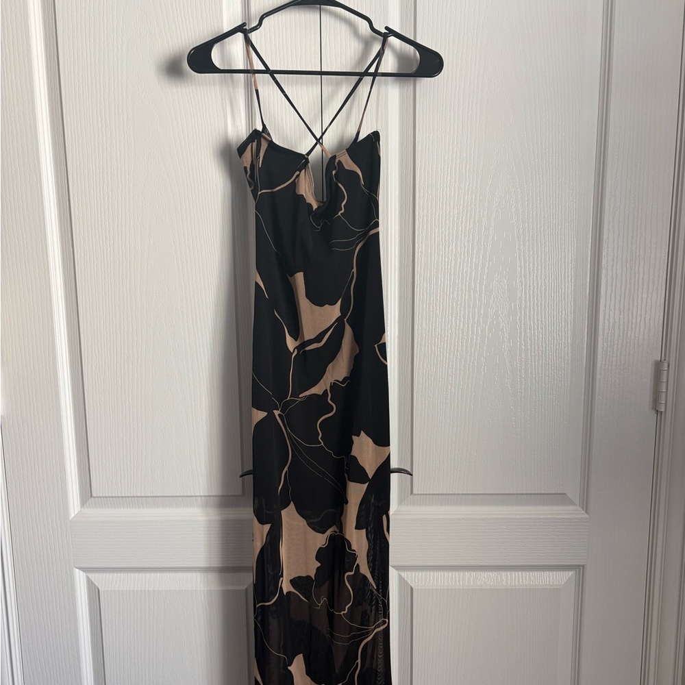 Windsor Black and Tan Floral Maxi Dress - Picture 3 of 5
